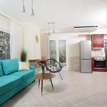 Toroneos Sea Front Villa *