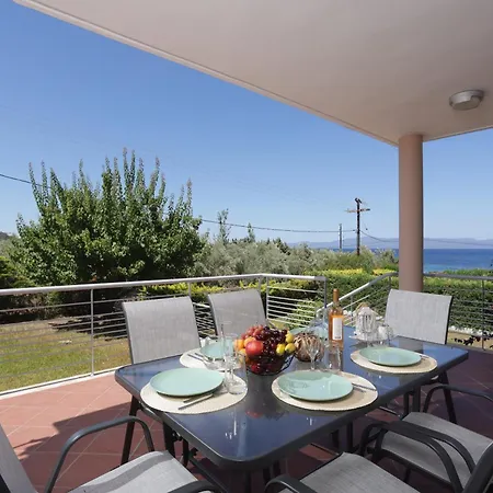 Villa Toroneos Sea Front *