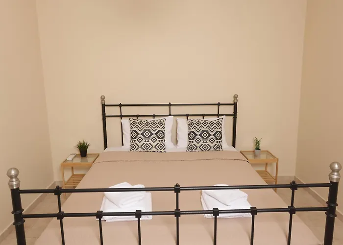 Toroneos Sea Front Willa