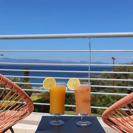 Villa Toroneos Sea Front *