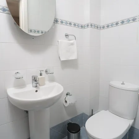 Toroneos Sea Front Villa Paliouri